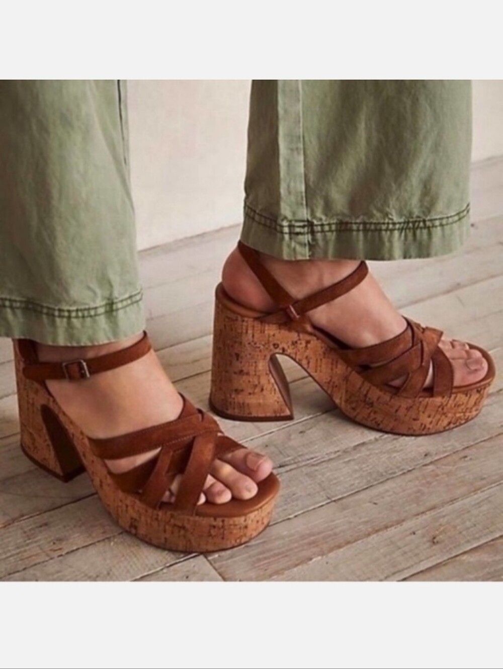 Free People Camel Suede Platform Chunky Heel Sandals. Size 8/38.